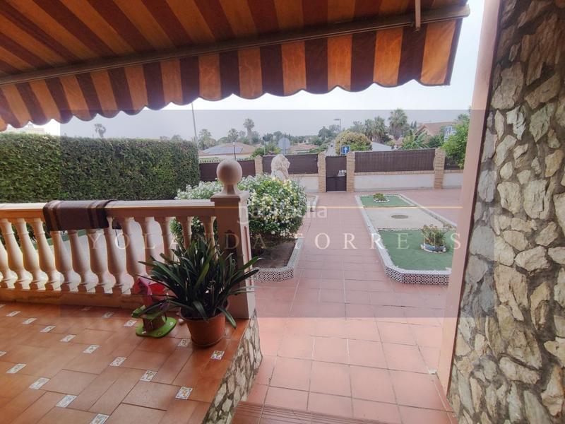 Foto 2c35516e-c2ee-4235-bf1c-259b6f2fe675. Chalet mit parking pool in La Paz Alcalá de Guadaira