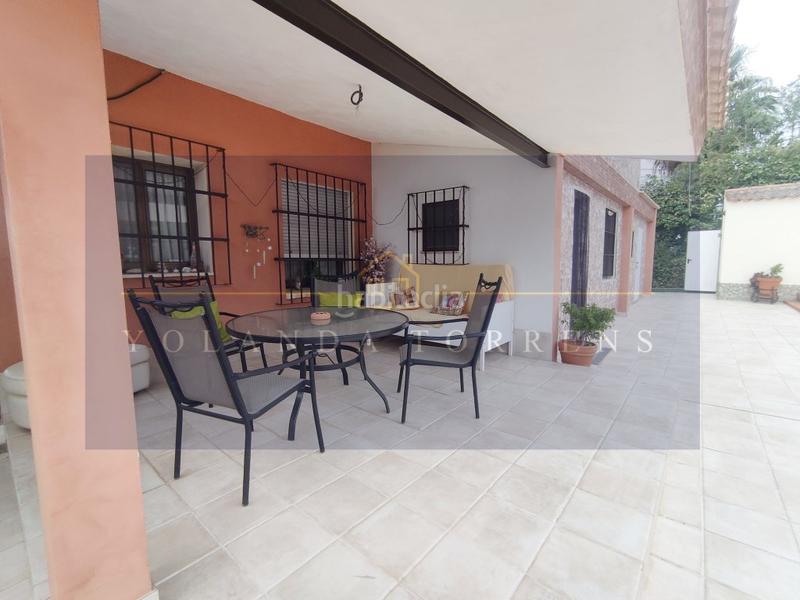 Foto 7b9498dd-2ca4-42b8-b798-eaed430f89df. Chalet mit parking pool in La Paz Alcalá de Guadaira