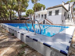 Xalet en Oromana. Enorme y espectacular chalet totalmente reformado en oromana