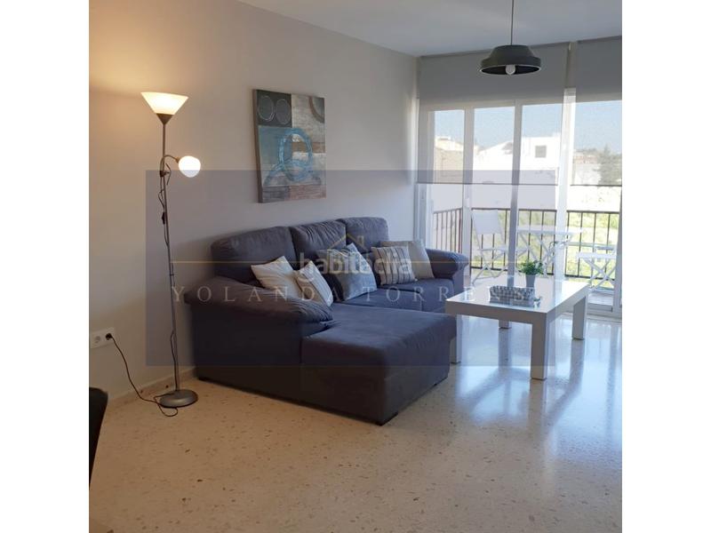 Foto 084cf350-03d7-4032-ba4c-be1e53f9d79f. Pis amb aparcament piscina a La Paz Alcalá de Guadaira