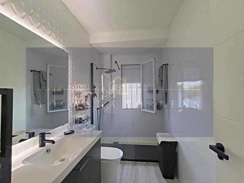 Foto 8cd03d7f-9eb1-48b6-9d1a-e325c44575c1. Casa amb aparcament piscina a Oromana Alcalá de Guadaira