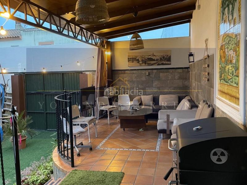 Foto 9700ef51-e03c-4b10-b3ef-4ded872fa0fc. Casa amb aparcament piscina a Oromana Alcalá de Guadaira