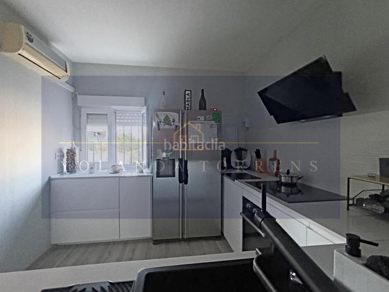 Foto cbb1c49b-e1b0-461a-8e93-5435ea61b43a. Casa amb aparcament piscina a Oromana Alcalá de Guadaira