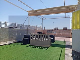 Casa a La Paz. Enorme casa de 5 habitaciones entre silos y centro lista para en