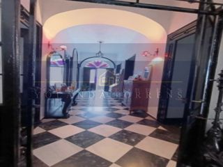 Casa a Centro. Casa señorial tipo palacete con piscina y garaje a un paso del c
