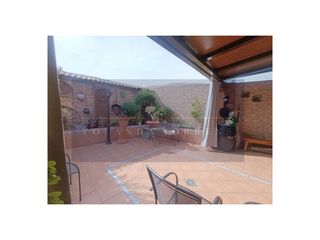 House in Oromana