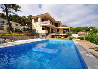 Casa a Nicolau cabañas 4. Casa en venta en lloret de mar  zona roca grossaserra brava