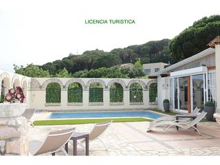 Casa a Avenida florada 46. Casa  con espectaculares vistas al mar y  licencia tur�stica!!!