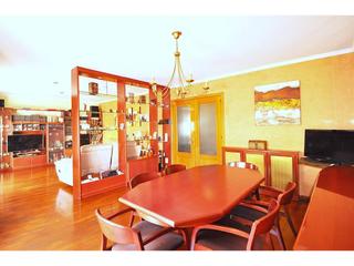 Pis a Vencia 19. Piso en venta en casc antic
