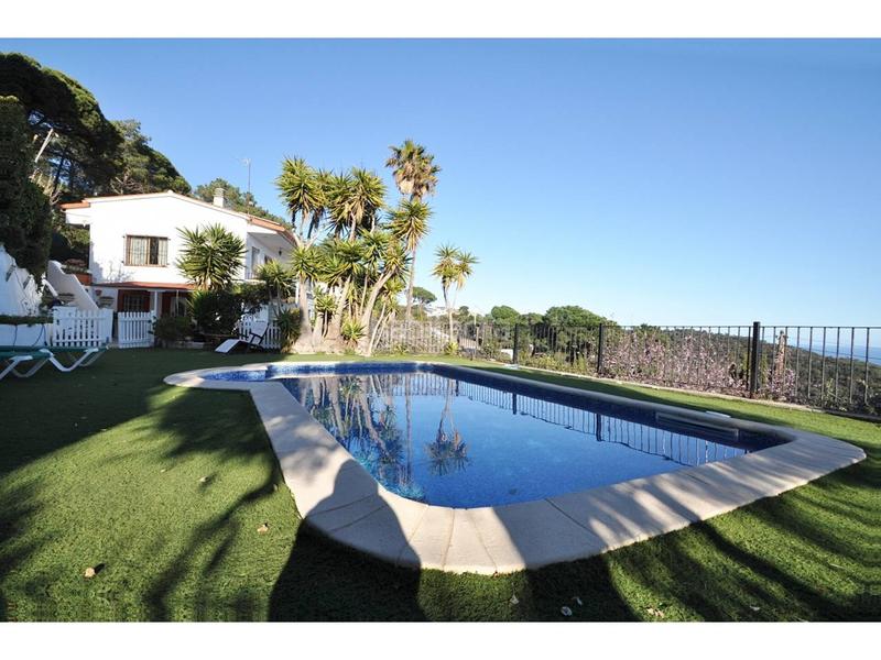 Foto d777d2a9-2086-479b-af44-e6bf2f3955fa. Casa en arbres 34 venta de casa en Serra Brava Lloret de Mar
