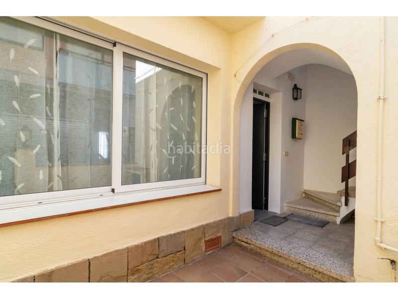 Foto de037875-ec1a-4ee7-945c-b76e3bfa0d6b. Edifici a Centre Lloret de Mar