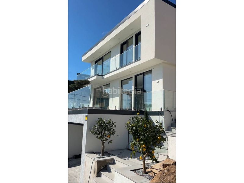 Foto 3ae65f54-4259-4a5e-8daa-bc33ae17819a. Casa amb calefacció aparcament piscina a Serra Brava Lloret de Mar