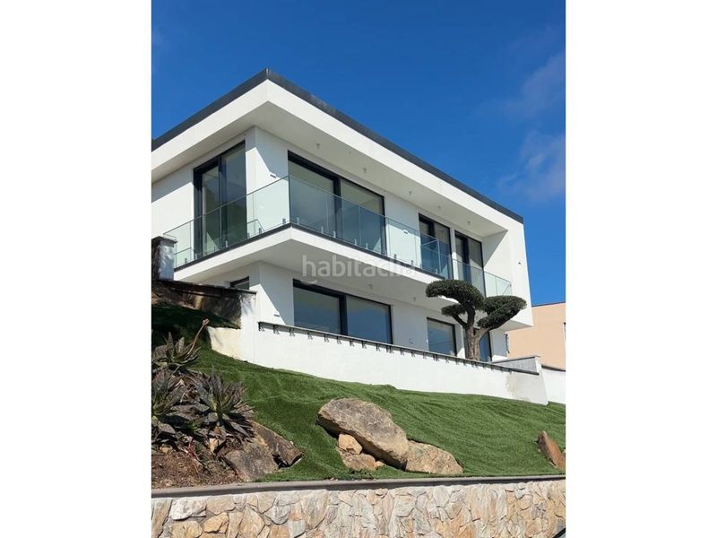 Foto 7a3860c7-8086-46d6-8908-154bdb8b1fef. Casa amb calefacció aparcament piscina a Serra Brava Lloret de Mar