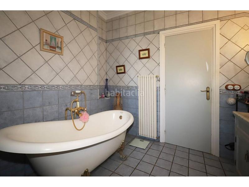 Foto 0a04a5fe-3ee4-427b-9044-024922d593d4. House with heating parking pool in Roca Grossa Lloret de Mar