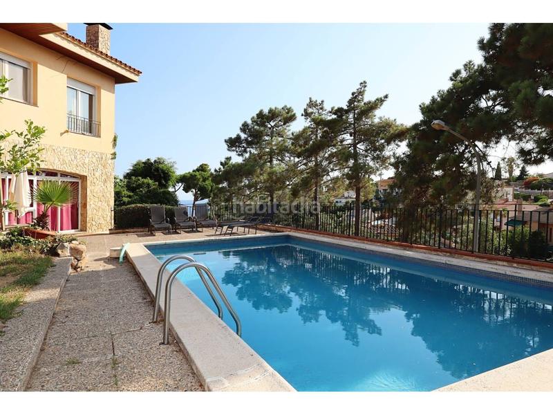 Foto 52ff2dc3-609f-465d-acaf-6e2826fcdd4d. House with heating parking pool in Roca Grossa Lloret de Mar