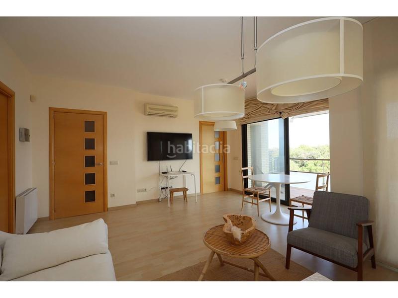 Foto bcbee962-3cf4-46be-9707-ee91c99777d9. Ático venta de piso en Santa Clotilde Lloret de Mar