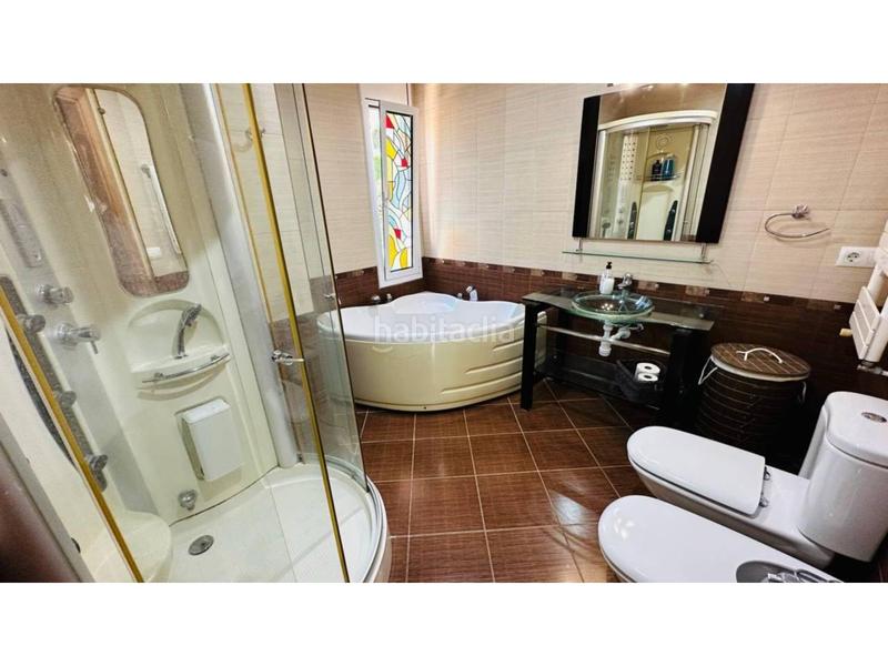 Foto 6a7e68dd-8939-4677-9cfc-40748e40b8b1. House with heating parking pool in Roca Grossa Lloret de Mar