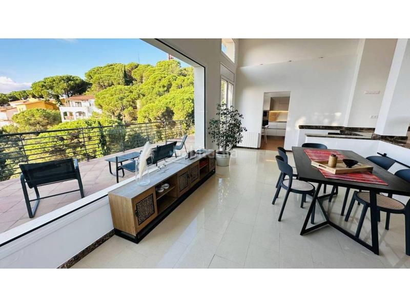 Foto b9974676-b2cc-4904-a410-8ab30513c9b7. House with heating parking pool in Roca Grossa Lloret de Mar