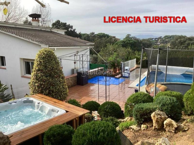 Foto 9c3483f6-f47f-4a4b-ac2f-d9bb917b7d34. Casa venta de casa en Aiguaviva Parc Vidreres