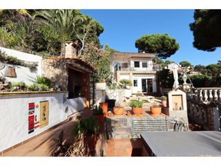 Casa  Avenida pla de rosell. Casa en venta en lloret de mar