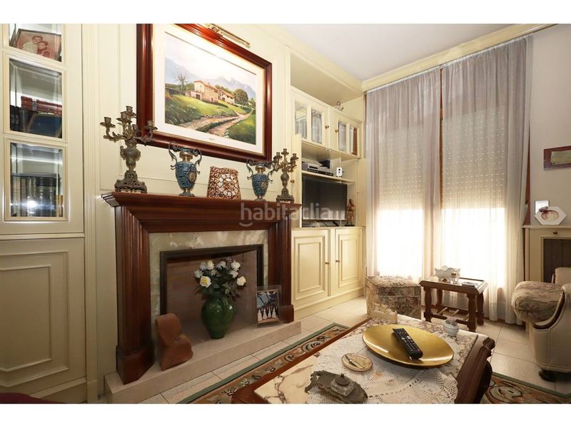 Foto 0bae8d42-b4d9-411a-ac18-227e47476767. Casa adossada amb calefacció aparcament a Centre Lloret de Mar