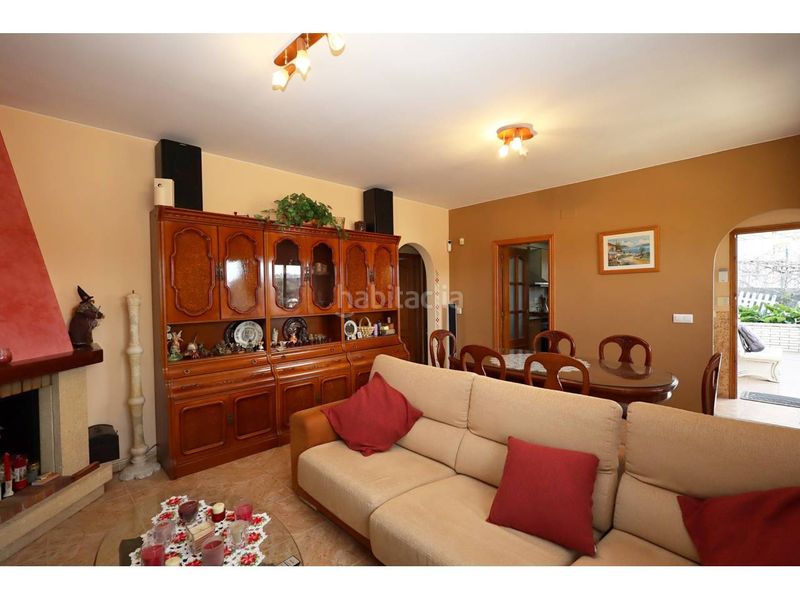 Foto b90733e4-c871-4cfa-8725-c9fa1b6af4fb. Casa amb calefacció aparcament piscina a Aiguaviva Parc Vidreres