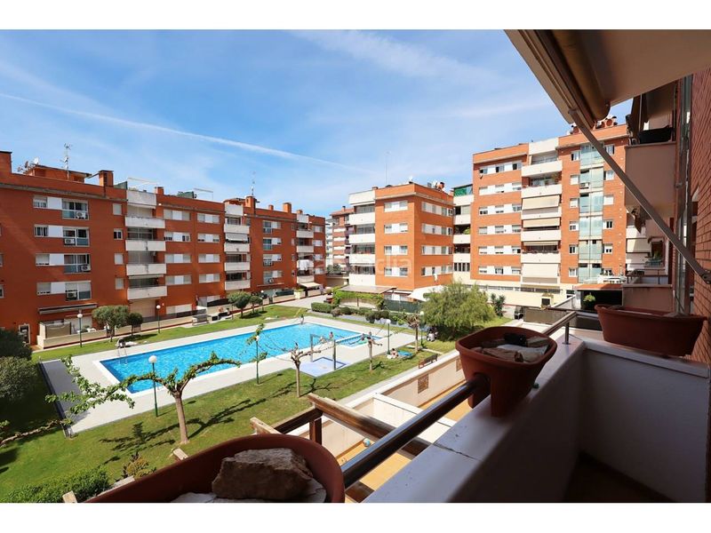 Foto 10fb3e16-6150-4602-8360-2bb0311eebe4. Pis amb calefacció aparcament piscina a Fenals Lloret de Mar