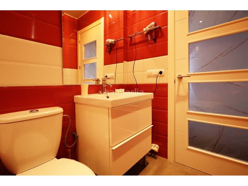 Foto 440abebc-21d6-492f-91b5-b22c406bb279. Pis amb calefacció aparcament piscina a Fenals Lloret de Mar