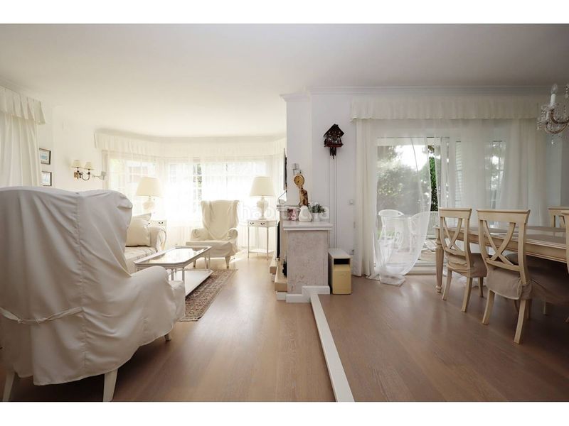 Foto 9853d5b2-d98c-45aa-8604-359c9707dd3c. Casa amb aparcament piscina a Roca Grossa Lloret de Mar