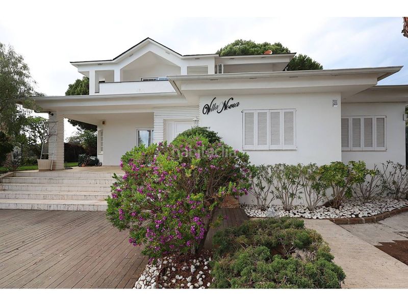 Foto a014c8de-f9e6-4ee7-8d10-1dcecea8fb14. Casa amb aparcament piscina a Roca Grossa Lloret de Mar