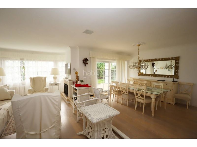 Foto ab3e0689-65df-41db-819d-a04216c9c3a8. Casa amb aparcament piscina a Roca Grossa Lloret de Mar