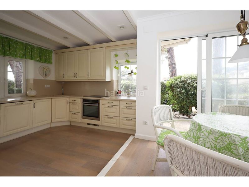 Foto fba9bba7-25fb-4dd1-be7f-7373c900345d. Casa amb aparcament piscina a Roca Grossa Lloret de Mar