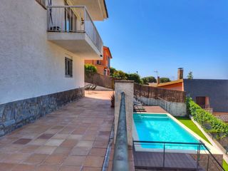 Maison  Calle mare nostrum. Casa en venta en roca grossaserra brava, lloret de mar