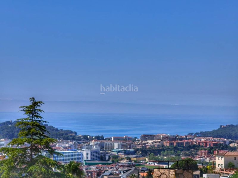 Foto ef0e5da9-5fdf-491a-b540-0c1f4eb99413. Casa amb calefacció aparcament piscina a Roca Grossa Lloret de Mar