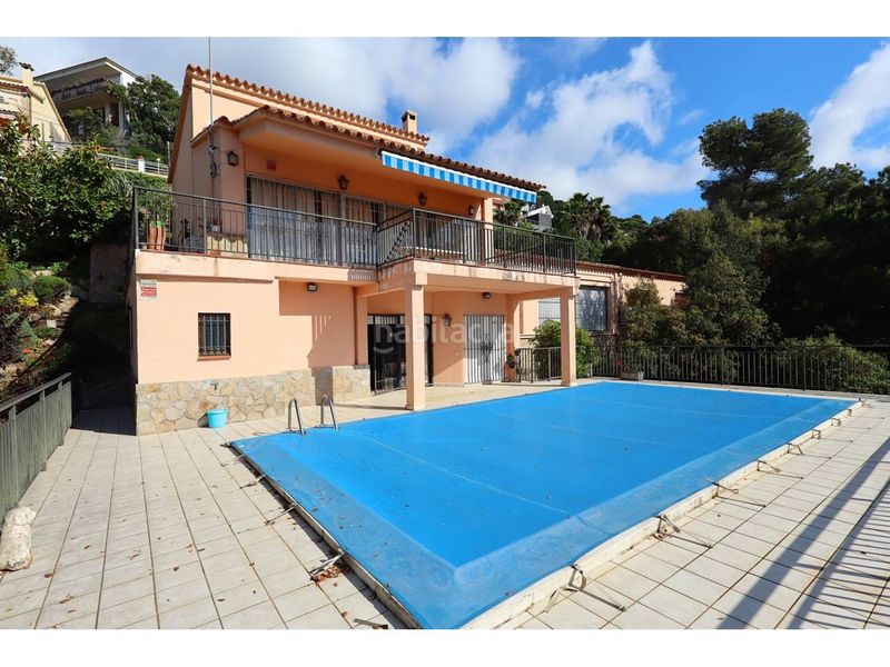 Foto 751108e5-e3b0-4a67-a140-8ebec513ef88. Casa amb calefacció aparcament piscina a Roca Grossa Lloret de Mar