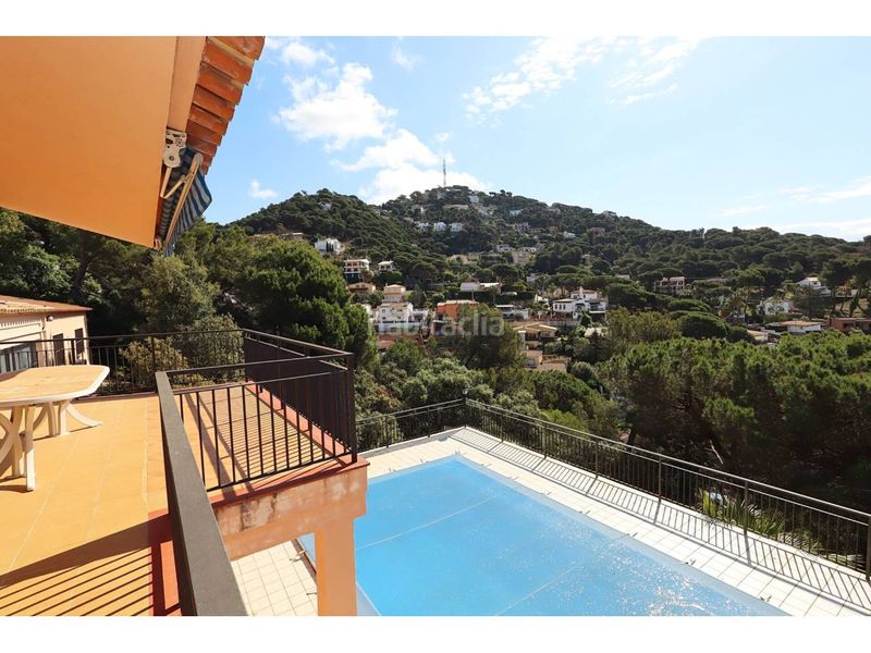 Foto 9a2bac50-8e88-4761-8da8-33260bc1acef. Casa amb calefacció aparcament piscina a Roca Grossa Lloret de Mar