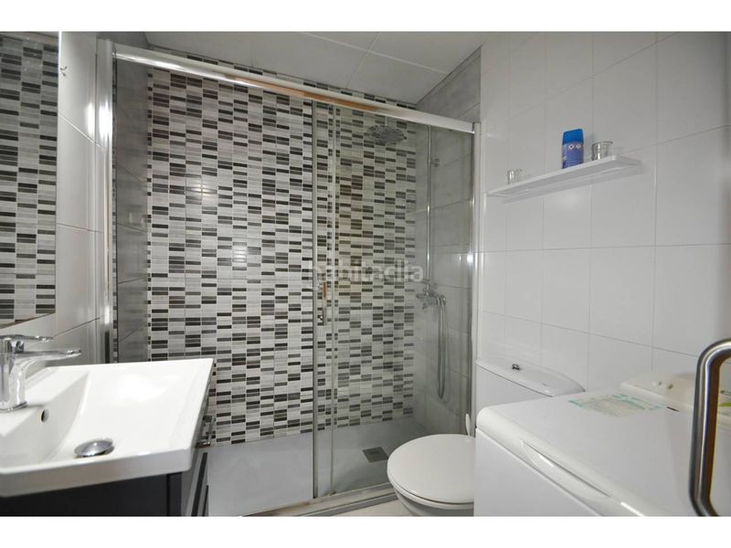 Foto df504275-4980-48aa-aa09-3ae4a6a2a48d. Estudi amb calefacció piscina a Fenals Lloret de Mar