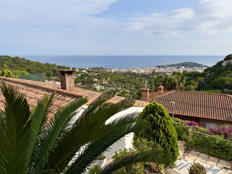 Foto 3e7f144c-c697-42e3-b05e-955e32b7a8bb. Casa amb calefacció aparcament piscina a Roca Grossa Lloret de Mar