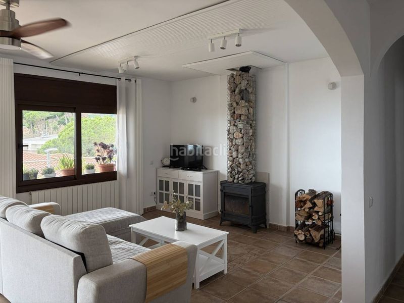 Foto cb859e1b-d0ac-47c8-adb2-7e1e195d4e4f. Casa amb calefacció aparcament piscina a Roca Grossa Lloret de Mar