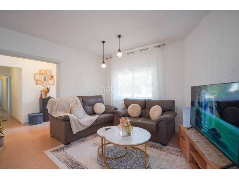 Foto 16bd2efa-2e28-415a-aacc-f95908590e96. Casa  con licencia turistica en venta , amplia y luminosa con jardín y piscina en Vidreres