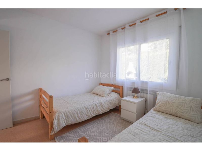 Foto cbd05588-9f5a-4191-a745-e1b7ffb35f8d. Casa  con licencia turistica en venta , amplia y luminosa con jardín y piscina en Vidreres