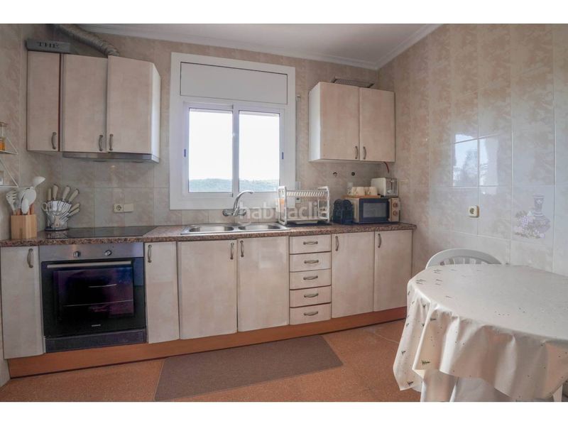 Foto d1e5b134-5fc0-4fd3-92db-9dee86105cec. Casa  con licencia turistica en venta , amplia y luminosa con jardín y piscina en Vidreres