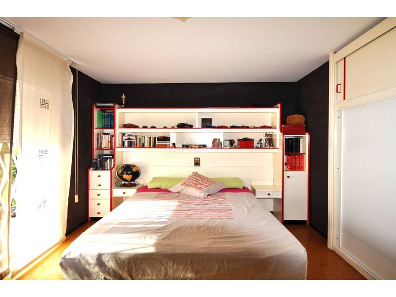 Foto f09cca3c-8bde-4312-9283-3d2b827fc70c. Casa amb calefacció aparcament a Fenals Lloret de Mar