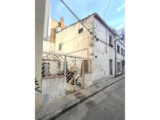 Maison  Calle sol 7. Casa en venta en casc antic