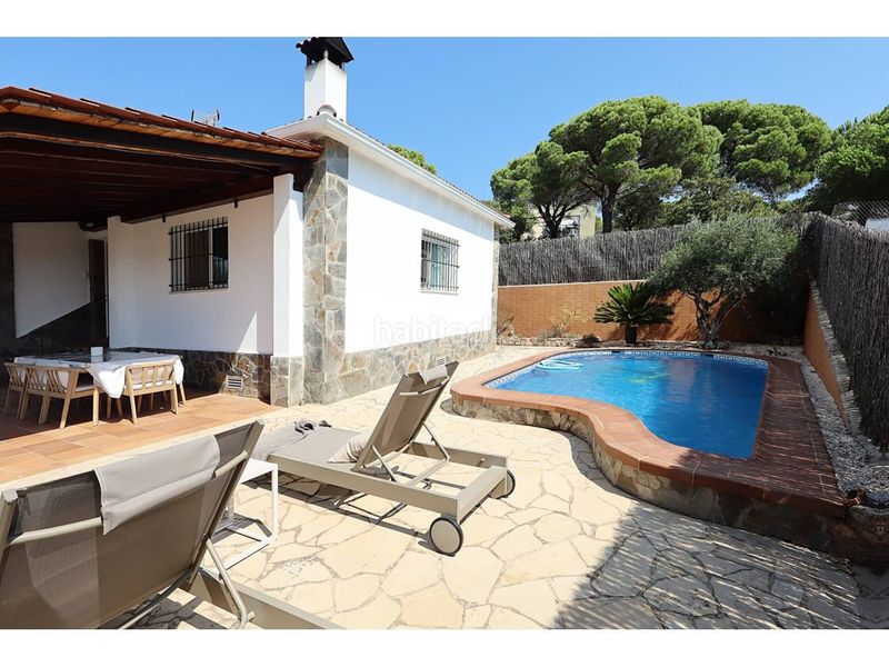 Foto 9a1d9906-eed2-4da4-a918-530bbf5d4b08. Casa amb calefacció aparcament piscina a Lloret Verd - Els Pinars Lloret de Mar