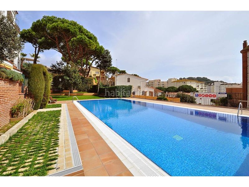 Foto a8fa457a-79e5-4c4a-96b3-5ae4dc163f31. Àtic amb calefacció piscina a Fenals Lloret de Mar