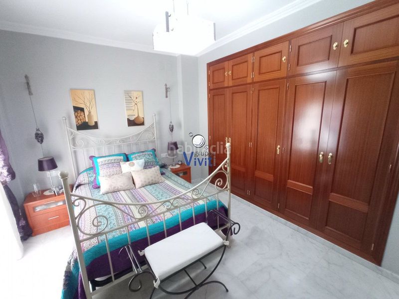 Foto 0eef9deb-e839-4549-89bf-4d451a6a3350. Casa amb aparcament a Centro Alcalá de Guadaira