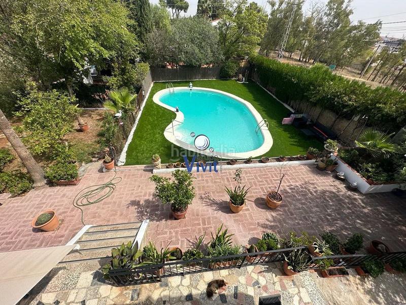 Foto 832a3fc1-7468-4121-bf9f-de1071f32273. Chalet con parcheggio piscina in Los Molinos Alcalá de Guadaira