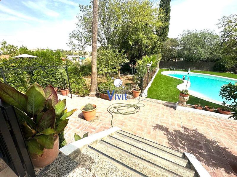 Foto f983341e-ac4d-4dc0-8813-d2310143978b. Chalet con parcheggio piscina in Los Molinos Alcalá de Guadaira