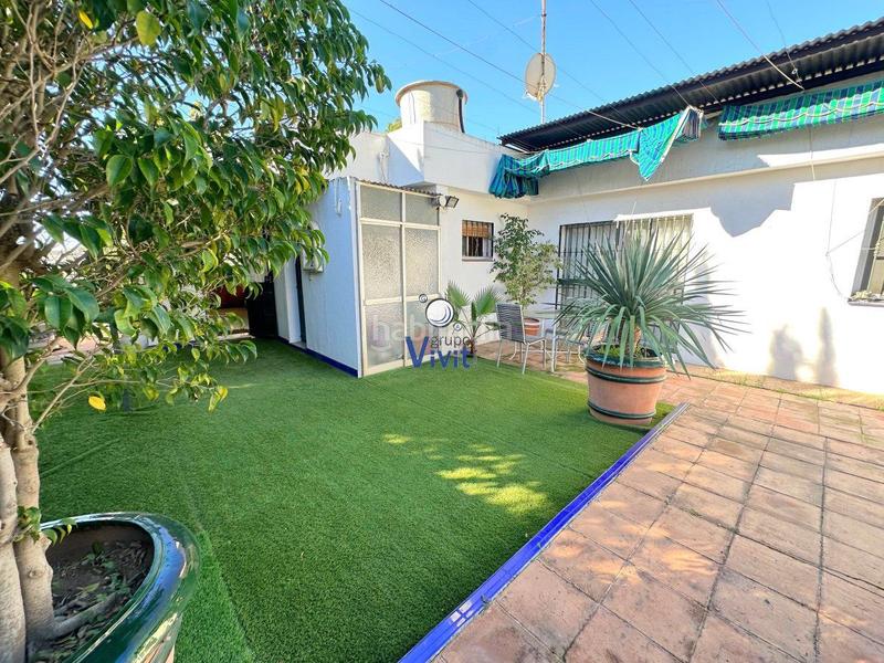 Foto 7df2b187-ef4a-4c43-8c3e-2cca7a351822. Chalet con parcheggio in La Paz Alcalá de Guadaira